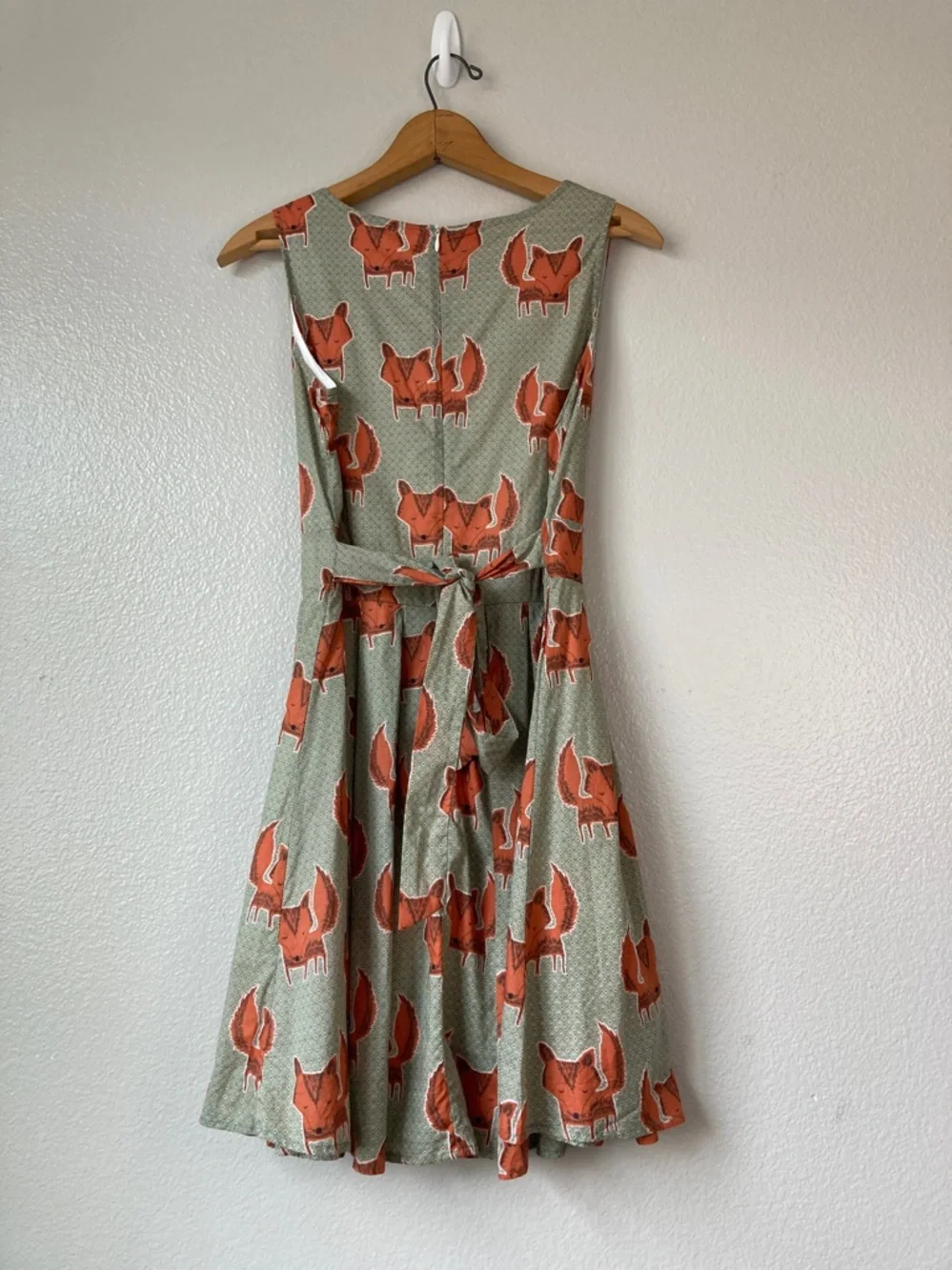 L.A. Soul Fox print Fit and Flare Dress Retro Sleeveless Whimsical Novelty sz S - Picture 6 of 10